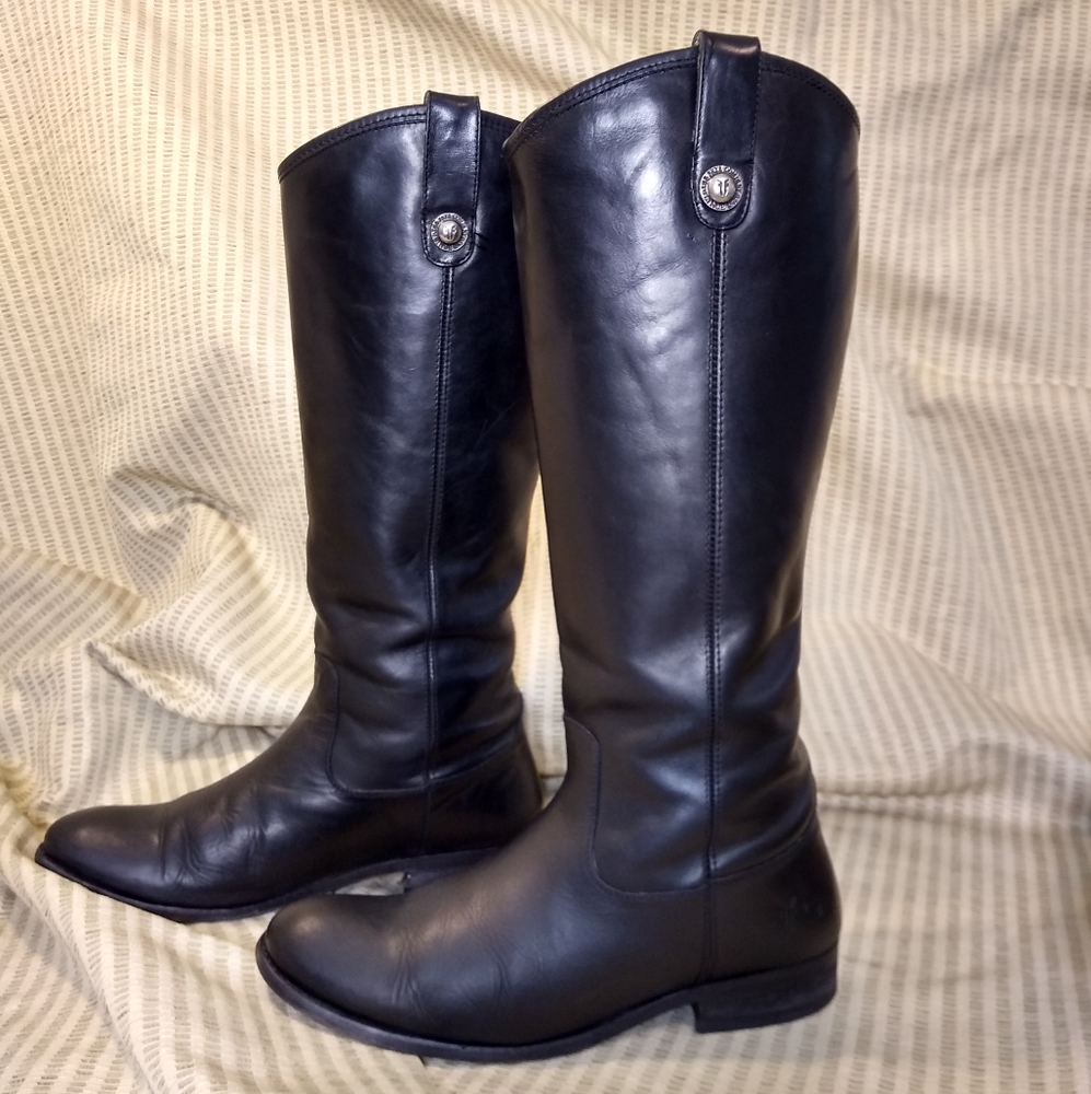 Frye Melissa pull-on boot size 9